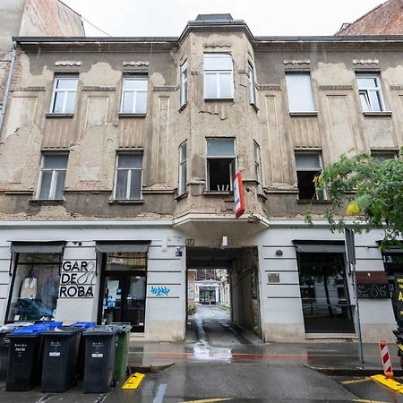 Modern Loft With Gallery In City Center Zagreb Exterior photo