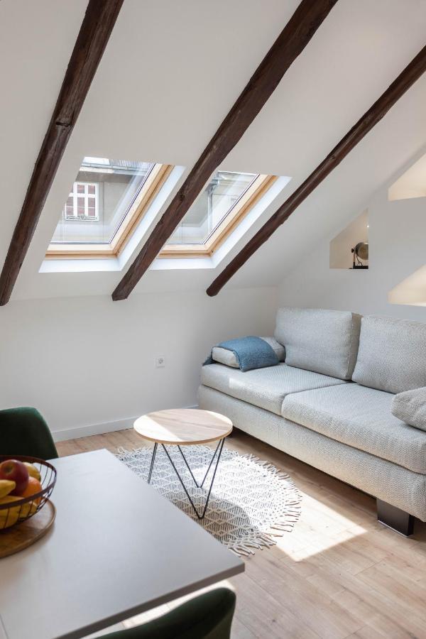 Modern Loft With Gallery In City Center Zagreb Exterior photo